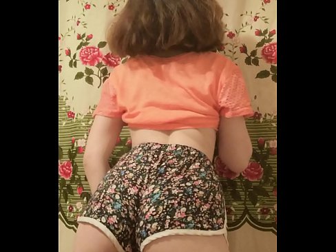 ❤️ Секси млада беба скида шортс пред камером ❤❌ Секс видео код нас ❌