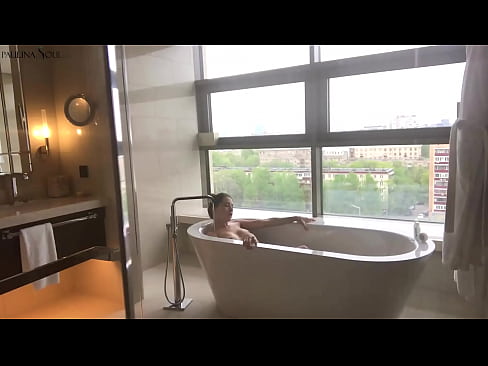 ❤️ Сјајна беба Страствено дрка своју мацу у купатилу ❤❌ Секс видео код нас ❌